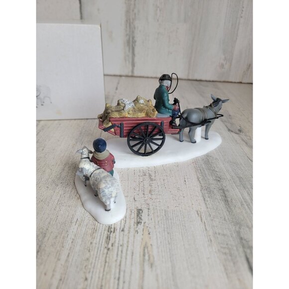 Dept 56 Bringing Fleeces to the mill 58190 village accessory xmas - Picture 6 of 7